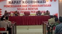 RAKOR : Suasana Rakor Pencegahan dan Pemberantasan Perjudian bersama Forkopimda Kabupaten Tapanuli Utara, Kamis (18/4/2024) lalu, di Balai Pertemuan Kantor Bupati Taput. (ist)
