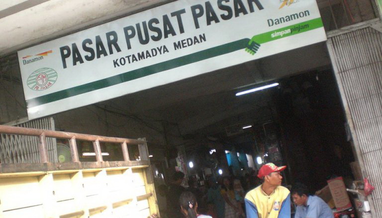 Pedagang Pasar Pusat Pasar Medan resah dengan adanya dugaan praktek mematok jasa angkat barang yang tinggi. Kemudian juga tidak sesuai prosedur tanpa ada negosiasi kesepakatan.