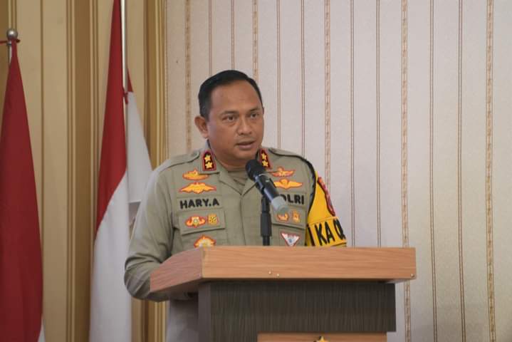 Kapolres Humbahas AKBP Hary Ardianto SH, SIK, MH saat menyampaikan arahan terkait pengamanan Pilkada serentak tahun 2024, pada rapat koordinasi (rakor) lintas sektoral Operasi ‘Mantap Praja Toba 2024’.