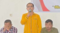 Anggota DPRD Humbahas, Labuan Sihombing saat menyampaikan paparan pada pelaksanaan Musrenbang tingkat Kecamatan Lintongnihuta, Rabu (26/2/2025).