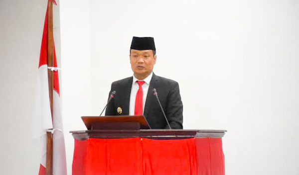 Bupati Humbahas Oloan Paniaran Nababan menyampaikan kata sambutan pada rapat paripurna DPRD Humbahas, Selasa (4/3/2025).