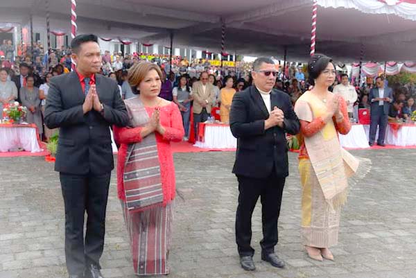 Acara syukuran dan pesta rakyat atas pelantikan Bupati dan Wakil Bupati Humbang Hasundutan, Sabtu (22/3/2025), di halaman kantor Bupati Humbang Hasundutan.